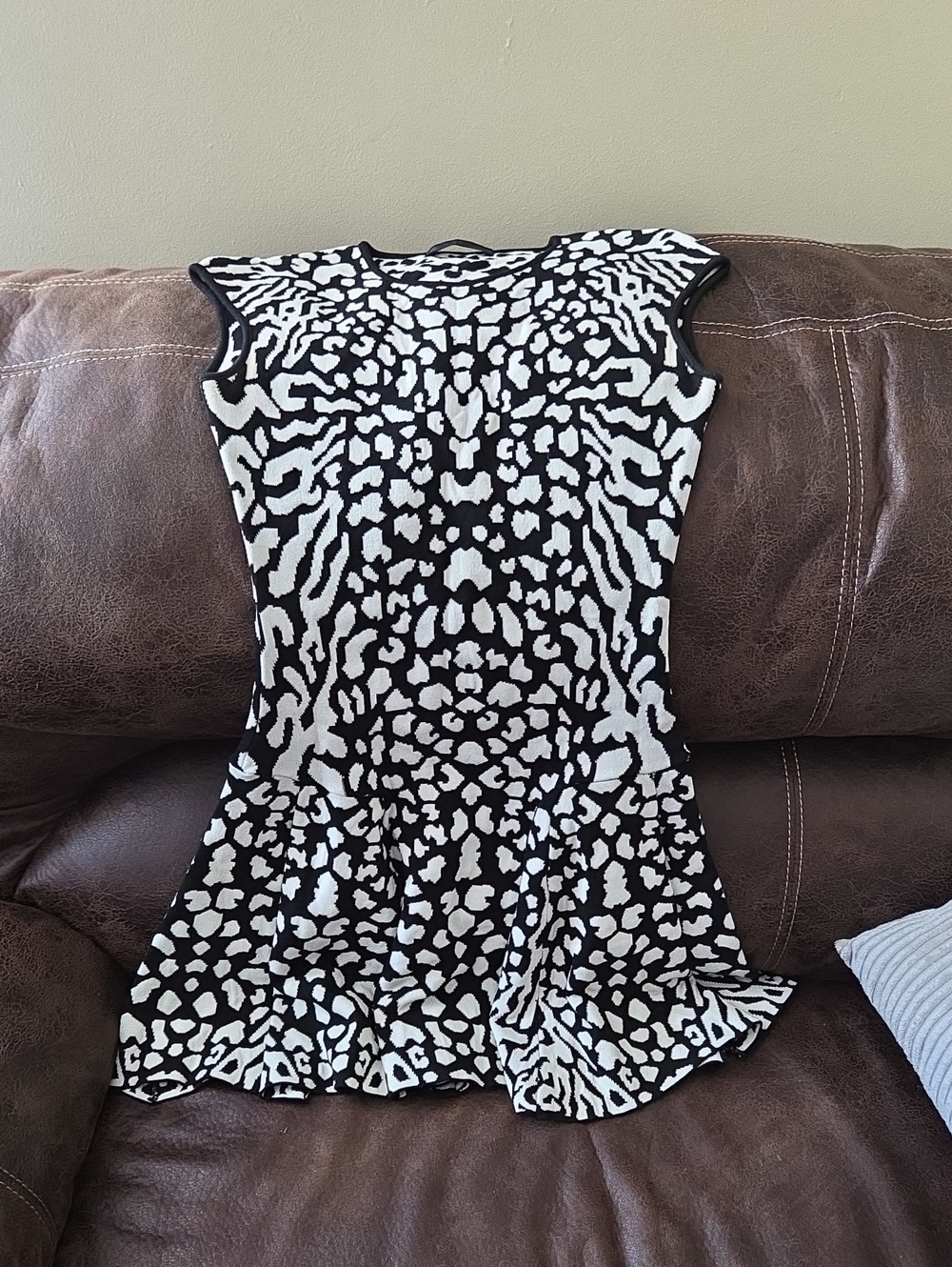 USED RVN Spider Line Abstract Black and White Bodycon Dress Size S